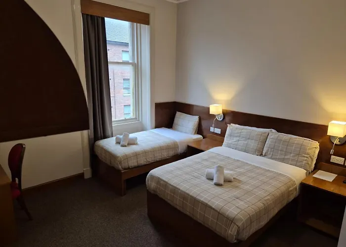 Douglas Hotel